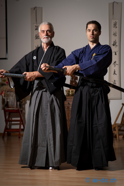 Foto: Sven Thomann, 1.7.2021, Obernau (LU): Fechter Max Heinzer macht bei Hugo Ulrich im Kumaizasa Dojo einen Samurai Kurs.